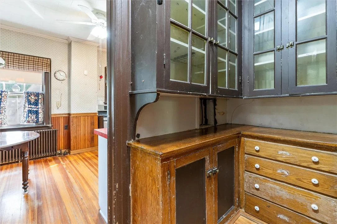 Butlers Pantry conveniently located between Dining Room & Kitchen