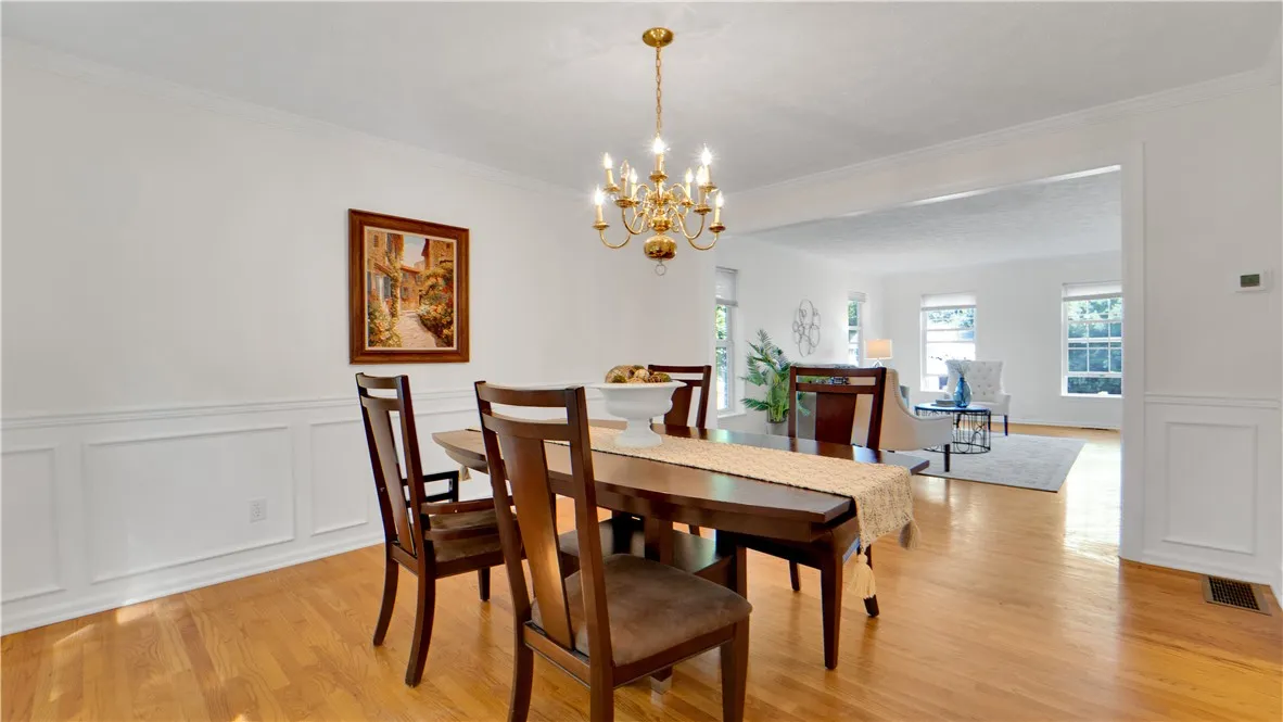 15 Langston Pt, Henrietta, New York 14534, Pittsford, New York 14534, 4 Bedrooms Bedrooms, 9 Rooms Rooms,2 BathroomsBathrooms,Residential,Closed,15 Langston Pt, Henrietta, New York 14534,0,R1619481