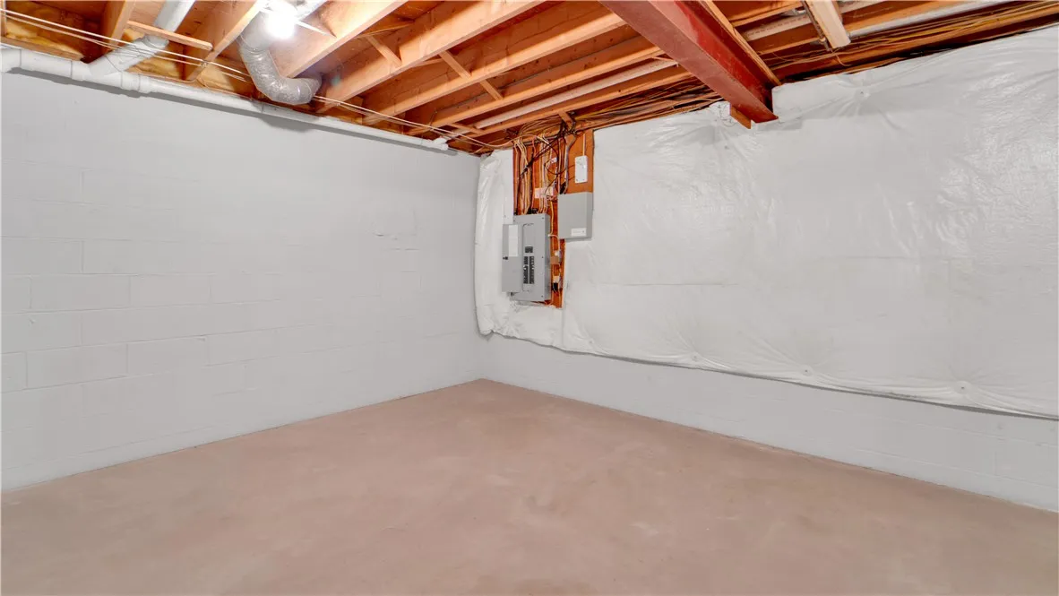 15 Langston Pt, Henrietta, New York 14534, Pittsford, New York 14534, 4 Bedrooms Bedrooms, 9 Rooms Rooms,2 BathroomsBathrooms,Residential,Closed,15 Langston Pt, Henrietta, New York 14534,0,R1619481