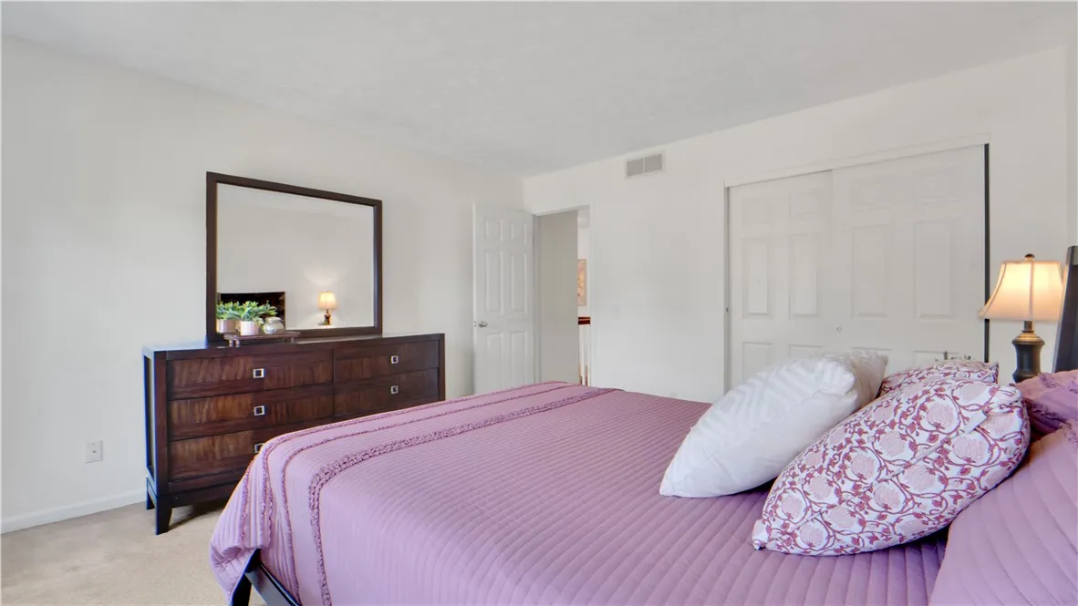 15 Langston Pt, Henrietta, New York 14534, Pittsford, New York 14534, 4 Bedrooms Bedrooms, 9 Rooms Rooms,2 BathroomsBathrooms,Residential,Closed,15 Langston Pt, Henrietta, New York 14534,0,R1619481