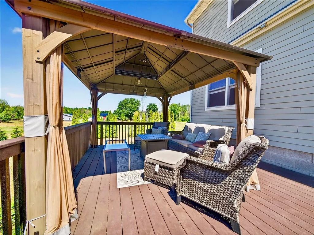 Gazebo included