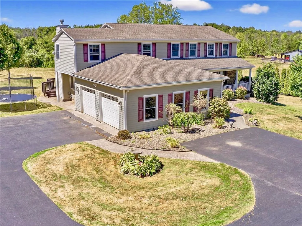 7169 Bear Swamp Road, Williamson, New York 14589, Williamson, New York 14589, 6 Bedrooms Bedrooms, 10 Rooms Rooms,2 BathroomsBathrooms,Residential,Closed,7169 Bear Swamp Road, Williamson, New York 14589,0,R1631902