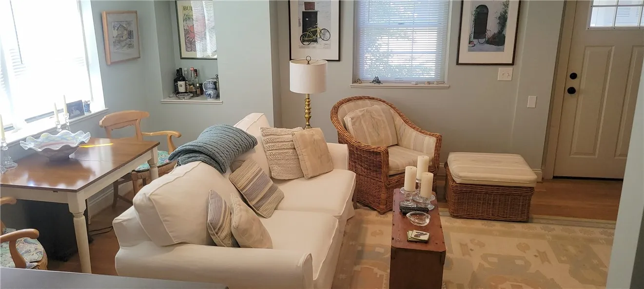6 South Street, Pittsford, New York 14534, Pittsford, New York 14534, 2 Bedrooms Bedrooms, 4 Rooms Rooms,1 BathroomBathrooms,Residential Lease,For Rent,6 South Street, Pittsford, New York 14534,R1631662