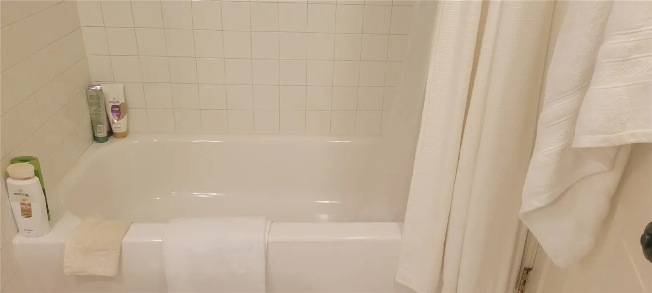 6 South Street, Pittsford, New York 14534, Pittsford, New York 14534, 2 Bedrooms Bedrooms, 4 Rooms Rooms,1 BathroomBathrooms,Residential Lease,For Rent,6 South Street, Pittsford, New York 14534,R1631662