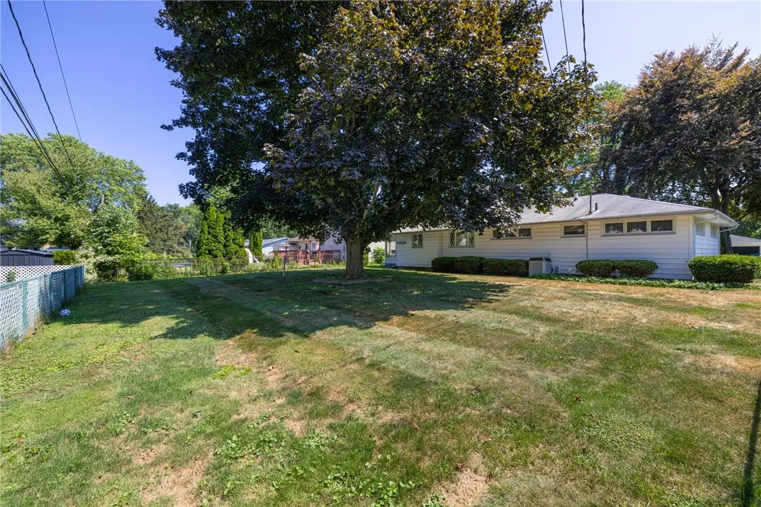 43 Moroa Dr, Irondequoit, New York 14622, Irondequoit, New York 14622, 3 Bedrooms Bedrooms, 6 Rooms Rooms,1 BathroomBathrooms,Residential,Closed,43 Moroa Dr, Irondequoit, New York 14622,0,R1630612