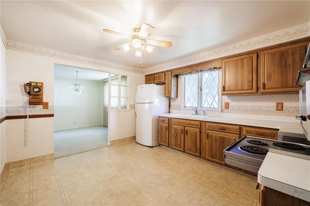 43 Moroa Dr, Irondequoit, New York 14622, Irondequoit, New York 14622, 3 Bedrooms Bedrooms, 6 Rooms Rooms,1 BathroomBathrooms,Residential,Closed,43 Moroa Dr, Irondequoit, New York 14622,0,R1630612