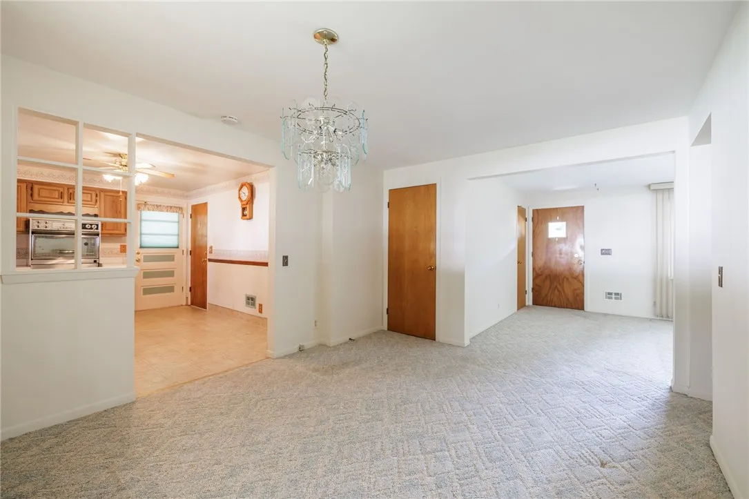 43 Moroa Dr, Irondequoit, New York 14622, Irondequoit, New York 14622, 3 Bedrooms Bedrooms, 6 Rooms Rooms,1 BathroomBathrooms,Residential,Closed,43 Moroa Dr, Irondequoit, New York 14622,0,R1630612