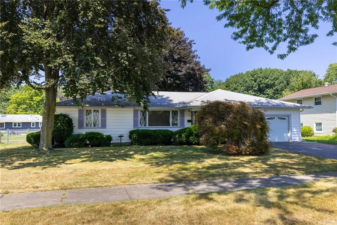 43 Moroa Dr, Irondequoit, New York 14622, Irondequoit, New York 14622, 3 Bedrooms Bedrooms, 6 Rooms Rooms,1 BathroomBathrooms,Residential,Closed,43 Moroa Dr, Irondequoit, New York 14622,0,R1630612