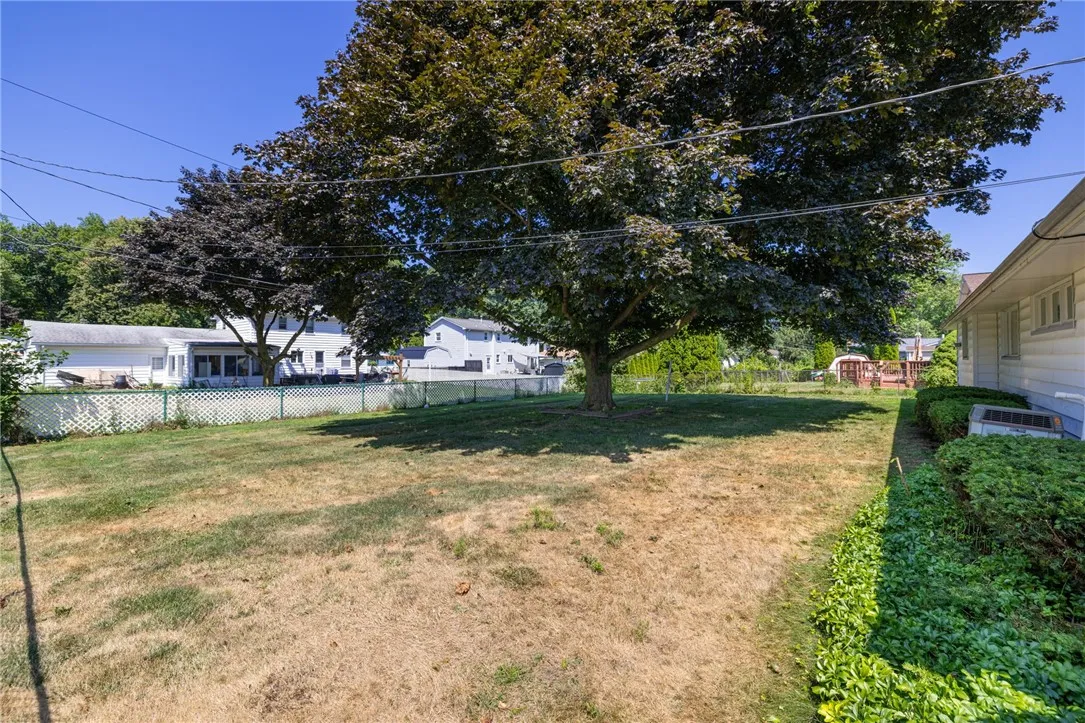 43 Moroa Dr, Irondequoit, New York 14622, Irondequoit, New York 14622, 3 Bedrooms Bedrooms, 6 Rooms Rooms,1 BathroomBathrooms,Residential,Closed,43 Moroa Dr, Irondequoit, New York 14622,0,R1630612