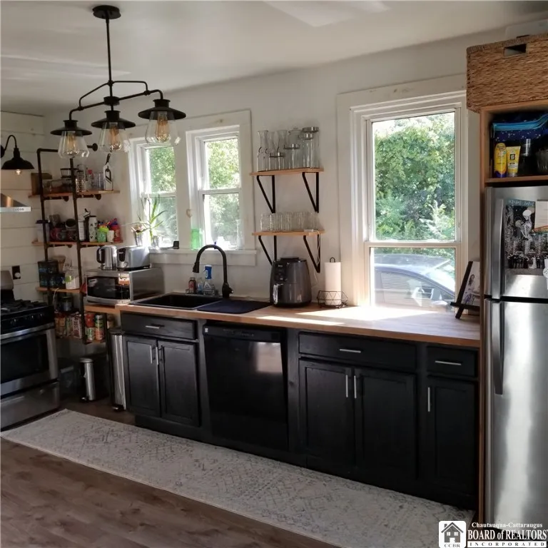 3677 East Becker Road, Collins, New York 14034, Collins, New York 14034, 4 Bedrooms Bedrooms, 11 Rooms Rooms,1 BathroomBathrooms,Residential,Closed,3677 East Becker Road, Collins, New York 14034,0,R1631873