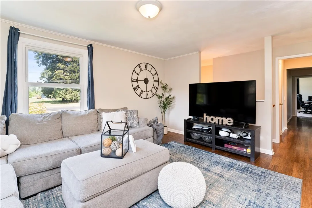 1683 Plank Road, Penfield, New York 14580, Penfield, New York 14580, 4 Bedrooms Bedrooms, 8 Rooms Rooms,2 BathroomsBathrooms,Residential,Closed,1683 Plank Road, Penfield, New York 14580,0,R1631754