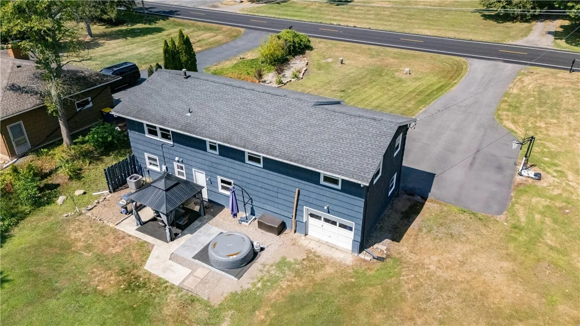 1683 Plank Road, Penfield, New York 14580, Penfield, New York 14580, 4 Bedrooms Bedrooms, 8 Rooms Rooms,2 BathroomsBathrooms,Residential,Closed,1683 Plank Road, Penfield, New York 14580,0,R1631754