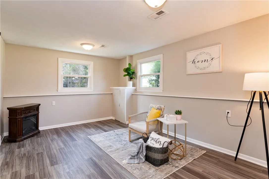 1683 Plank Road, Penfield, New York 14580, Penfield, New York 14580, 4 Bedrooms Bedrooms, 8 Rooms Rooms,2 BathroomsBathrooms,Residential,Closed,1683 Plank Road, Penfield, New York 14580,0,R1631754