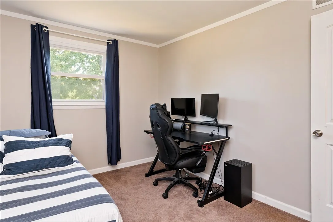 1683 Plank Road, Penfield, New York 14580, Penfield, New York 14580, 4 Bedrooms Bedrooms, 8 Rooms Rooms,2 BathroomsBathrooms,Residential,Closed,1683 Plank Road, Penfield, New York 14580,0,R1631754