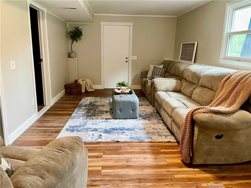 1683 Plank Road, Penfield, New York 14580, Penfield, New York 14580, 4 Bedrooms Bedrooms, 8 Rooms Rooms,2 BathroomsBathrooms,Residential,Closed,1683 Plank Road, Penfield, New York 14580,0,R1631754