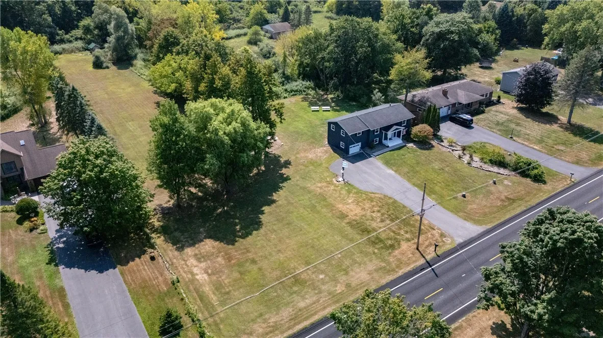 1683 Plank Road, Penfield, New York 14580, Penfield, New York 14580, 4 Bedrooms Bedrooms, 8 Rooms Rooms,2 BathroomsBathrooms,Residential,Closed,1683 Plank Road, Penfield, New York 14580,0,R1631754