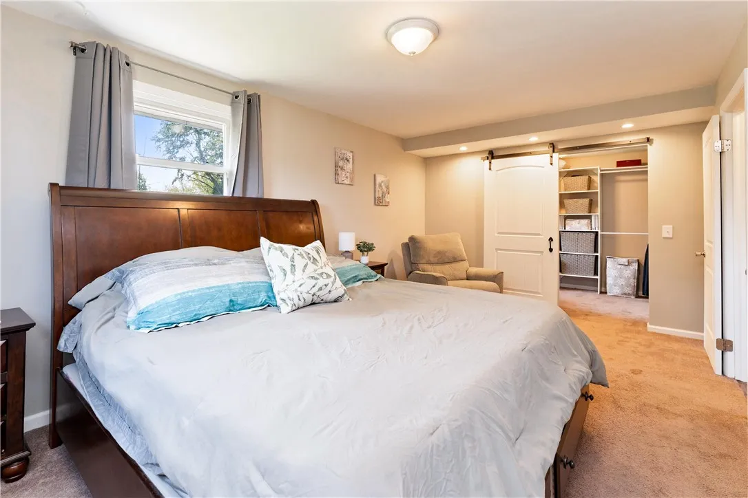 1683 Plank Road, Penfield, New York 14580, Penfield, New York 14580, 4 Bedrooms Bedrooms, 8 Rooms Rooms,2 BathroomsBathrooms,Residential,Closed,1683 Plank Road, Penfield, New York 14580,0,R1631754