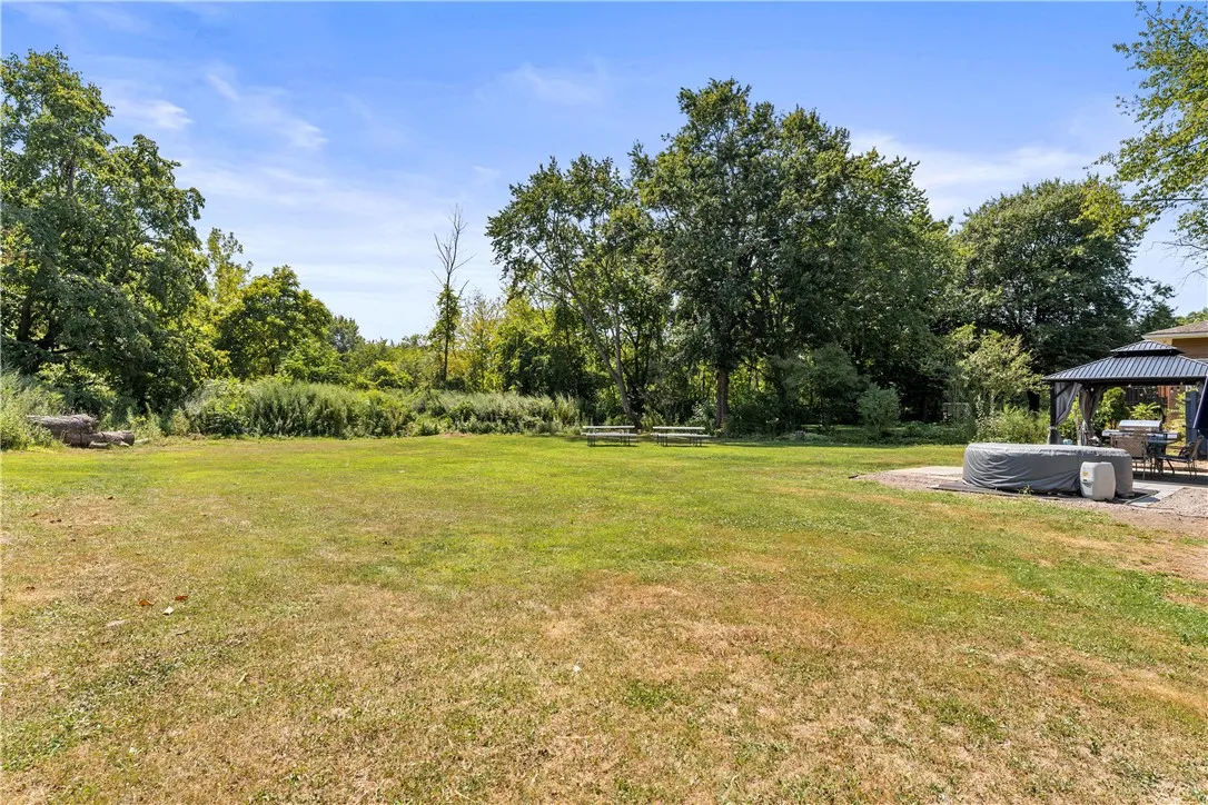 1683 Plank Road, Penfield, New York 14580, Penfield, New York 14580, 4 Bedrooms Bedrooms, 8 Rooms Rooms,2 BathroomsBathrooms,Residential,Closed,1683 Plank Road, Penfield, New York 14580,0,R1631754