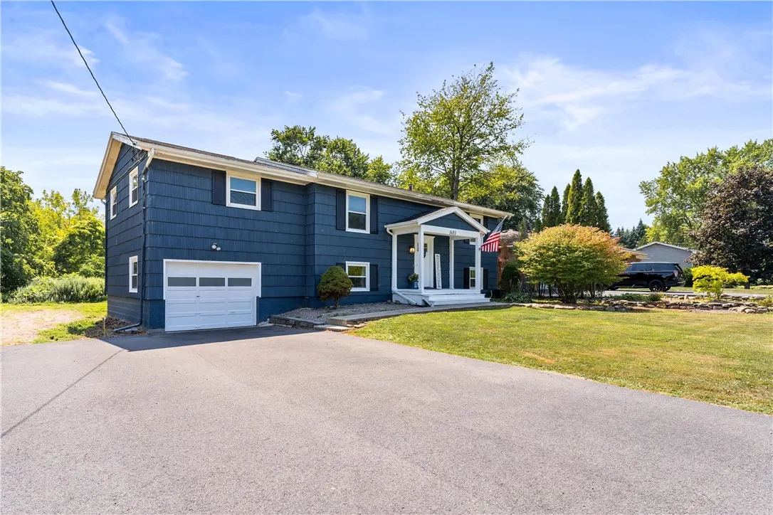 1683 Plank Road, Penfield, New York 14580, Penfield, New York 14580, 4 Bedrooms Bedrooms, 8 Rooms Rooms,2 BathroomsBathrooms,Residential,Closed,1683 Plank Road, Penfield, New York 14580,0,R1631754