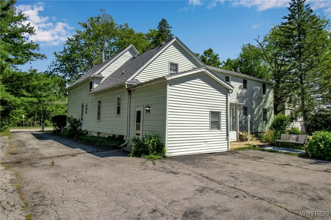 3544 Abbott Road, Hamburg, New York 14127, Hamburg, New York 14127, 6 Bedrooms Bedrooms, ,3 BathroomsBathrooms,Residential,For Sale,3544 Abbott Road, Hamburg, New York 14127,0,B1631940