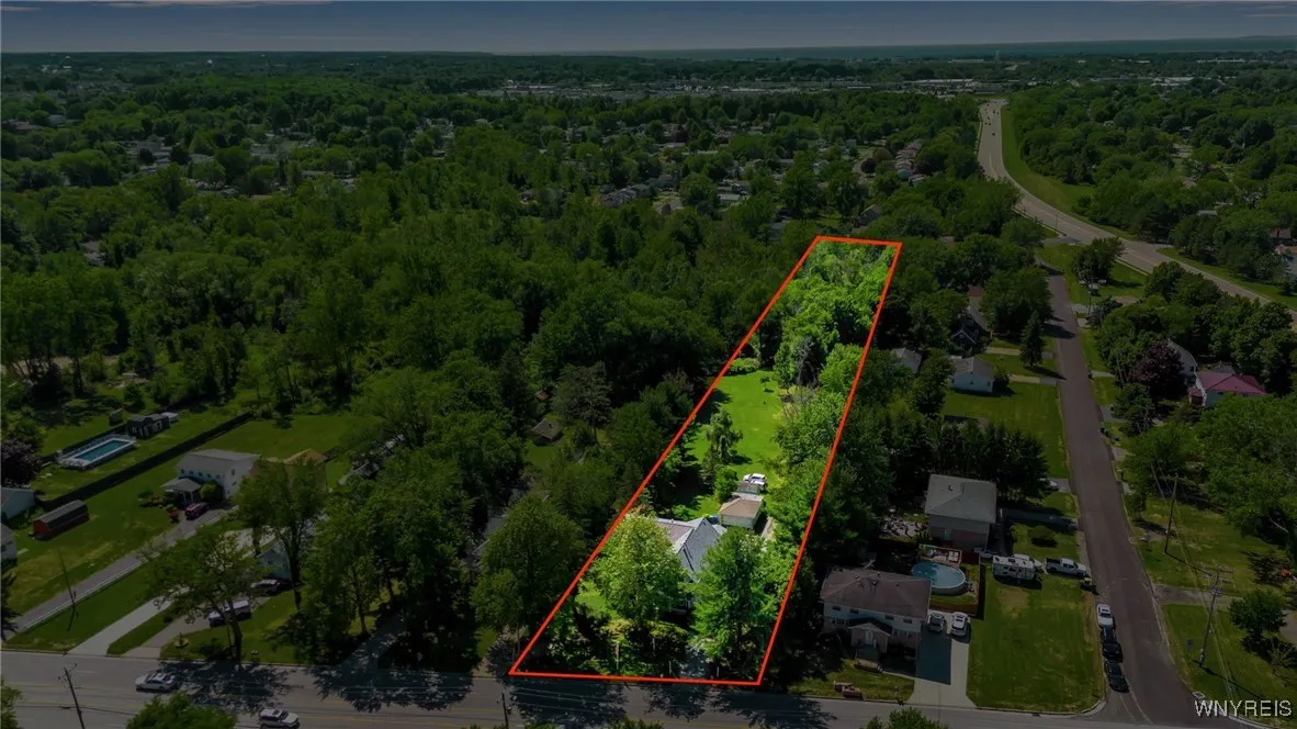 3544 Abbott Road, Hamburg, New York 14127, Hamburg, New York 14127, 6 Bedrooms Bedrooms, ,3 BathroomsBathrooms,Residential,For Sale,3544 Abbott Road, Hamburg, New York 14127,0,B1631940