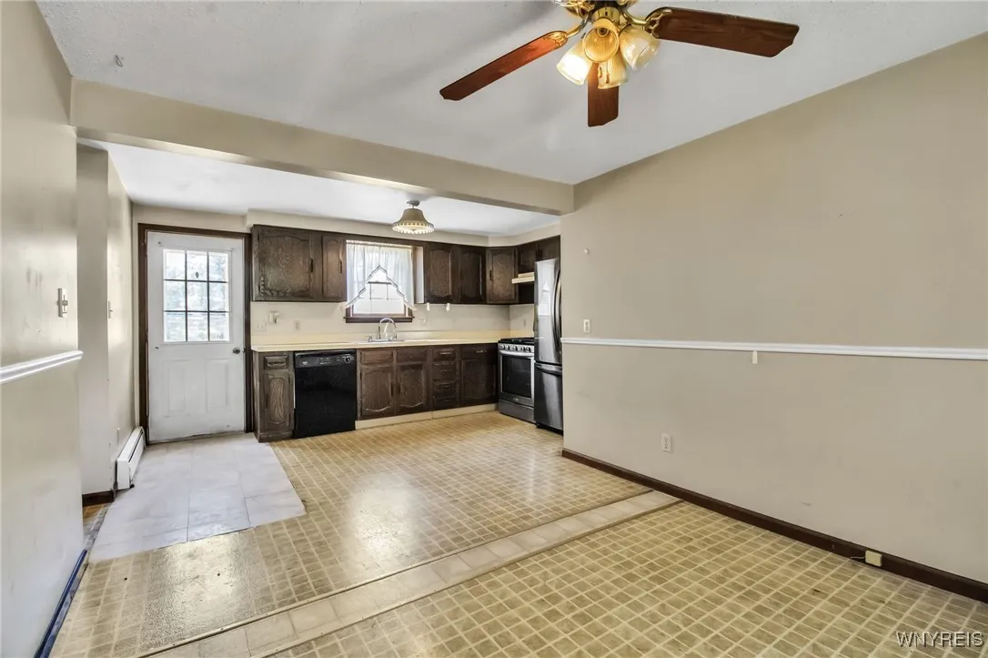 3544 Abbott Road, Hamburg, New York 14127, Hamburg, New York 14127, 6 Bedrooms Bedrooms, ,3 BathroomsBathrooms,Residential,For Sale,3544 Abbott Road, Hamburg, New York 14127,0,B1631940