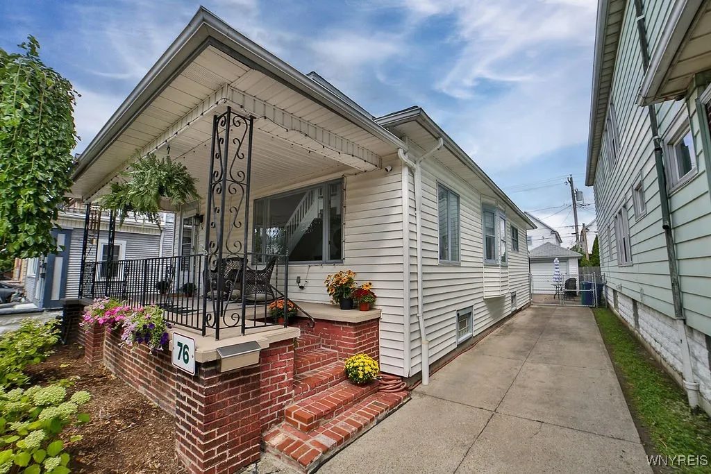 76 Tacoma Avenue, Buffalo, New York 14216, Buffalo, New York 14216, 3 Bedrooms Bedrooms, 6 Rooms Rooms,1 BathroomBathrooms,Residential,For Sale,76 Tacoma Avenue, Buffalo, New York 14216,0,B1631783