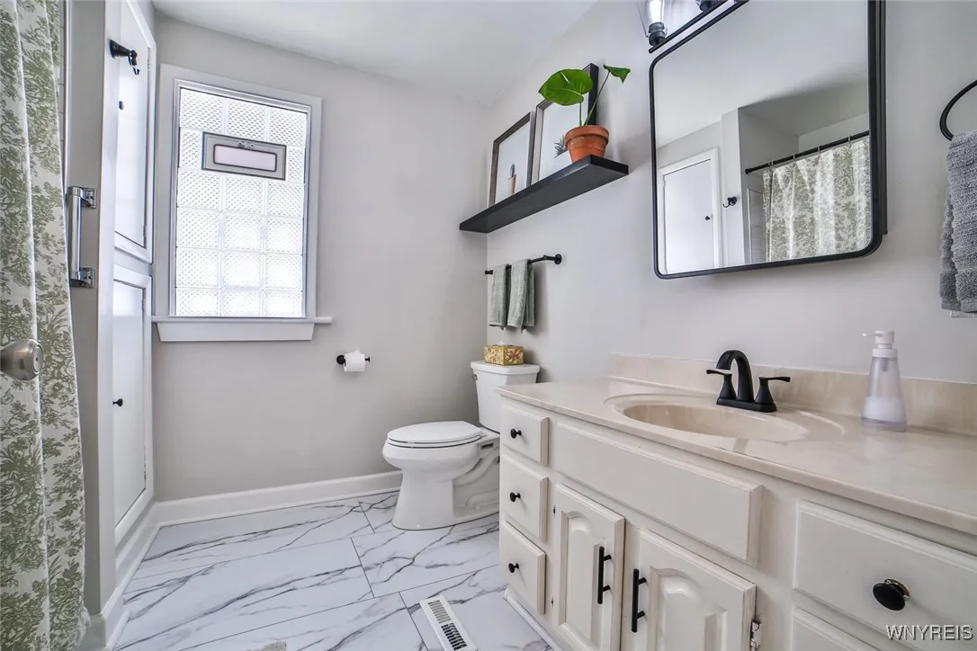 76 Tacoma Avenue, Buffalo, New York 14216, Buffalo, New York 14216, 3 Bedrooms Bedrooms, 6 Rooms Rooms,1 BathroomBathrooms,Residential,For Sale,76 Tacoma Avenue, Buffalo, New York 14216,0,B1631783
