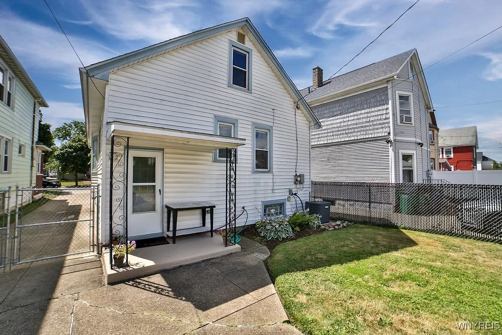 76 Tacoma Avenue, Buffalo, New York 14216, Buffalo, New York 14216, 3 Bedrooms Bedrooms, 6 Rooms Rooms,1 BathroomBathrooms,Residential,For Sale,76 Tacoma Avenue, Buffalo, New York 14216,0,B1631783