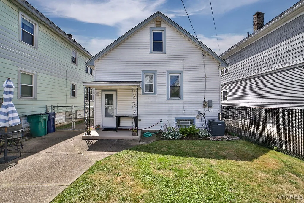 76 Tacoma Avenue, Buffalo, New York 14216, Buffalo, New York 14216, 3 Bedrooms Bedrooms, 6 Rooms Rooms,1 BathroomBathrooms,Residential,For Sale,76 Tacoma Avenue, Buffalo, New York 14216,0,B1631783