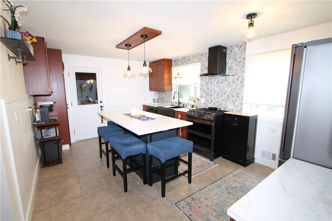 135 Colony Lane, Henrietta, New York 14623, Henrietta, New York 14623, 4 Bedrooms Bedrooms, 10 Rooms Rooms,2 BathroomsBathrooms,Residential,Closed,135 Colony Lane, Henrietta, New York 14623,0,R1631242