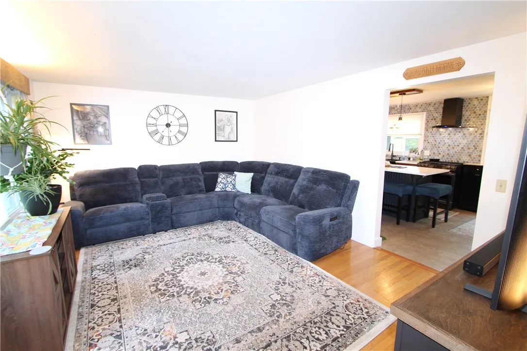 135 Colony Lane, Henrietta, New York 14623, Henrietta, New York 14623, 4 Bedrooms Bedrooms, 10 Rooms Rooms,2 BathroomsBathrooms,Residential,Closed,135 Colony Lane, Henrietta, New York 14623,0,R1631242