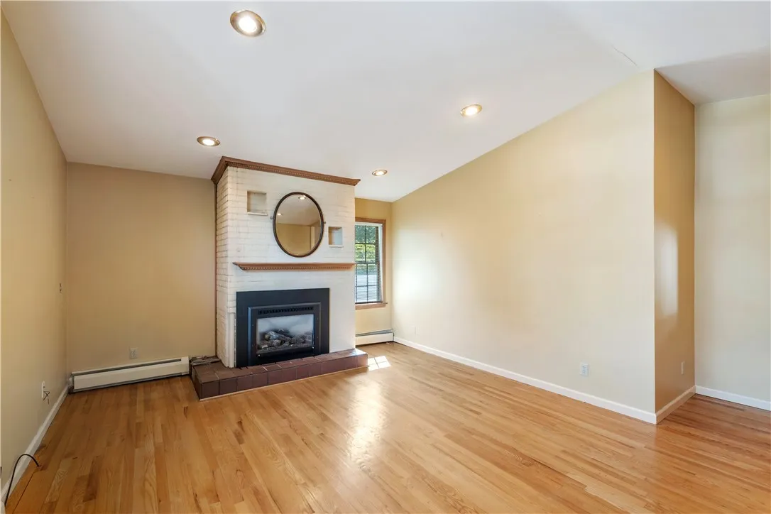 107 East Avenue, Wayland, New York 14572, Wayland, New York 14572, 3 Bedrooms Bedrooms, 5 Rooms Rooms,2 BathroomsBathrooms,Residential,Closed,107 East Avenue, Wayland, New York 14572,0,R1631563