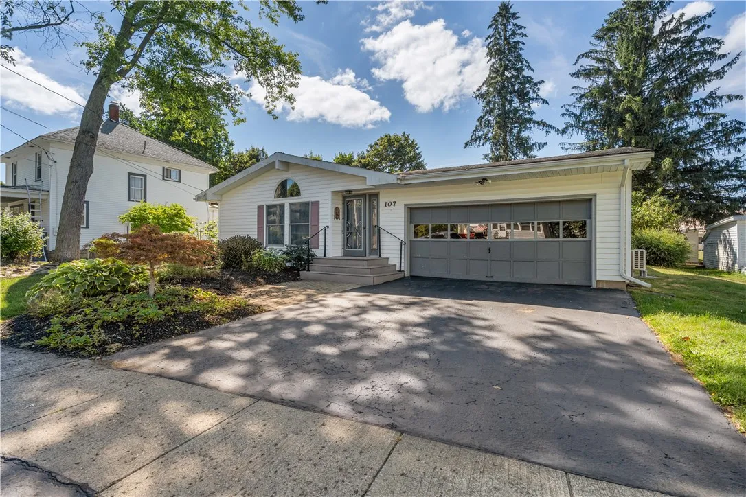 107 East Avenue, Wayland, New York 14572, Wayland, New York 14572, 3 Bedrooms Bedrooms, 5 Rooms Rooms,2 BathroomsBathrooms,Residential,Closed,107 East Avenue, Wayland, New York 14572,0,R1631563