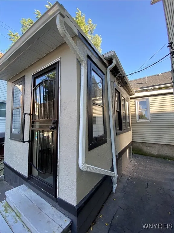173 Whitney Place, Buffalo, New York 14201, Buffalo, New York 14201, 1 Bedroom Bedrooms, 3 Rooms Rooms,1 BathroomBathrooms,Residential Lease,For Rent,173 Whitney Place, Buffalo, New York 14201,B1631993