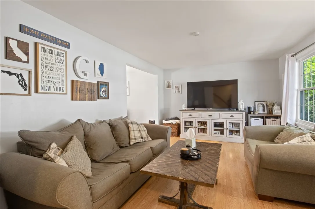 15 Whitney Farms Circle, Perinton, New York 14450, Perinton, New York 14450, 4 Bedrooms Bedrooms, 9 Rooms Rooms,2 BathroomsBathrooms,Residential,Closed,15 Whitney Farms Circle, Perinton, New York 14450,0,R1630582