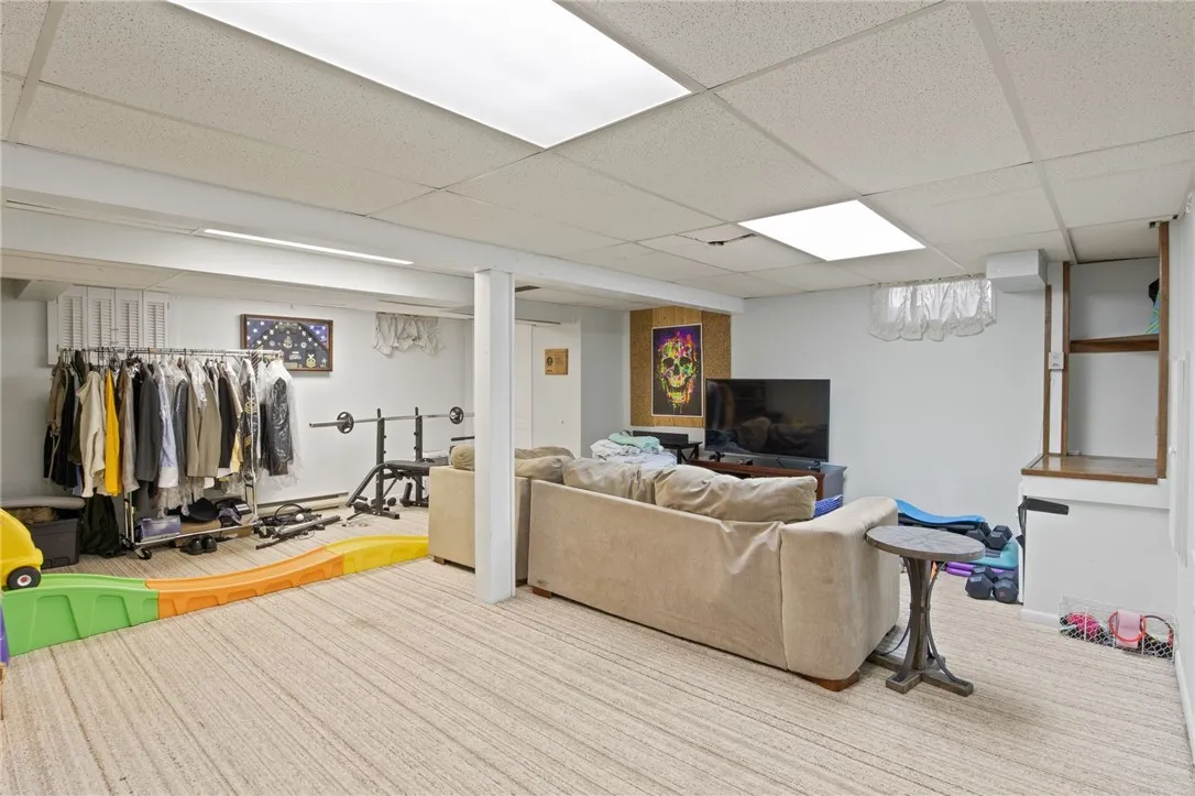 15 Whitney Farms Circle, Perinton, New York 14450, Perinton, New York 14450, 4 Bedrooms Bedrooms, 9 Rooms Rooms,2 BathroomsBathrooms,Residential,Closed,15 Whitney Farms Circle, Perinton, New York 14450,0,R1630582