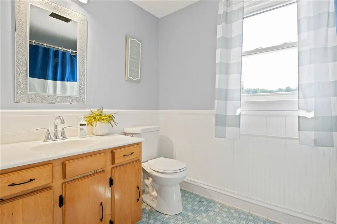 15 Whitney Farms Circle, Perinton, New York 14450, Perinton, New York 14450, 4 Bedrooms Bedrooms, 9 Rooms Rooms,2 BathroomsBathrooms,Residential,Closed,15 Whitney Farms Circle, Perinton, New York 14450,0,R1630582