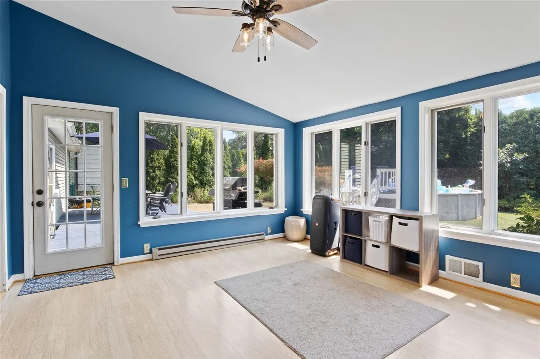 15 Whitney Farms Circle, Perinton, New York 14450, Perinton, New York 14450, 4 Bedrooms Bedrooms, 9 Rooms Rooms,2 BathroomsBathrooms,Residential,Closed,15 Whitney Farms Circle, Perinton, New York 14450,0,R1630582