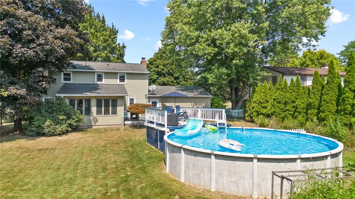 15 Whitney Farms Circle, Perinton, New York 14450, Perinton, New York 14450, 4 Bedrooms Bedrooms, 9 Rooms Rooms,2 BathroomsBathrooms,Residential,Closed,15 Whitney Farms Circle, Perinton, New York 14450,0,R1630582