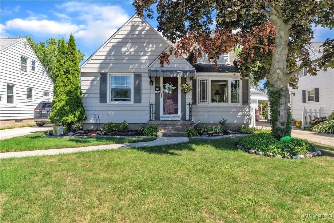101 Blackstone Boulevard, Tonawanda, New York 1415, Tonawanda, New York 14150, 3 Bedrooms Bedrooms, 6 Rooms Rooms,2 BathroomsBathrooms,Residential,Closed,101 Blackstone Boulevard, Tonawanda, New York 1415,0,B1631891