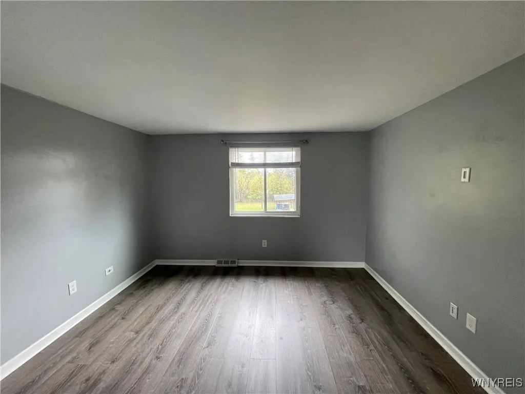 5355 Lake Avenue, Orchard Park, New York 14127, Orchard Park, New York 14127, 3 Bedrooms Bedrooms, 5 Rooms Rooms,1 BathroomBathrooms,Residential Lease,For Rent,5355 Lake Avenue, Orchard Park, New York 14127,B1632023