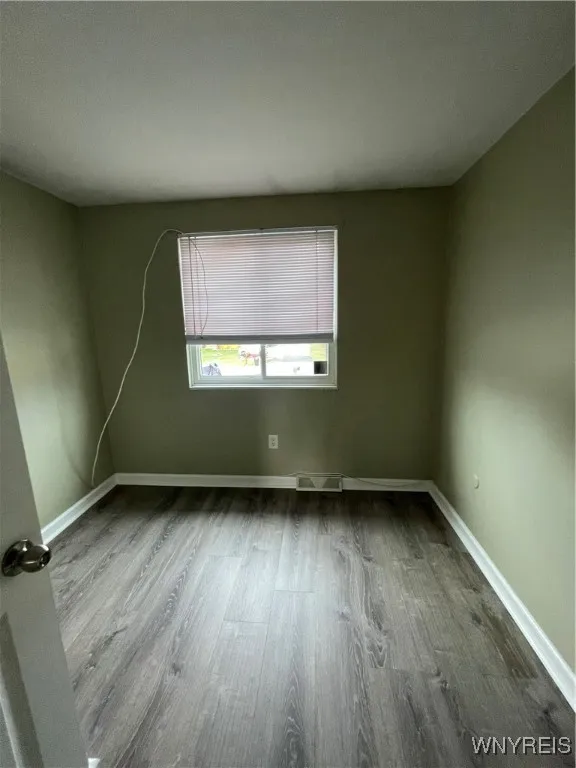 5355 Lake Avenue, Orchard Park, New York 14127, Orchard Park, New York 14127, 3 Bedrooms Bedrooms, 5 Rooms Rooms,1 BathroomBathrooms,Residential Lease,For Rent,5355 Lake Avenue, Orchard Park, New York 14127,B1632023