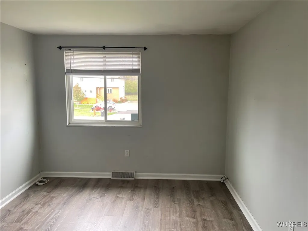5355 Lake Avenue, Orchard Park, New York 14127, Orchard Park, New York 14127, 3 Bedrooms Bedrooms, 5 Rooms Rooms,1 BathroomBathrooms,Residential Lease,For Rent,5355 Lake Avenue, Orchard Park, New York 14127,B1632023