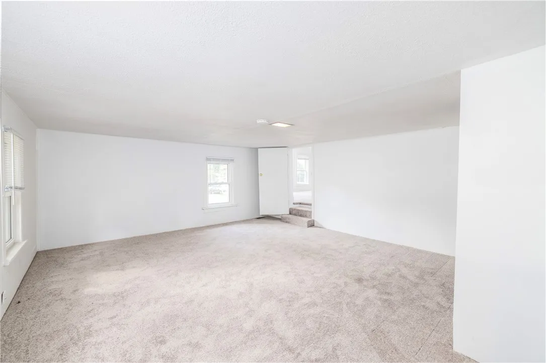 859 Clevenger Rd, Ontario, New York 14519, Ontario, New York 14519, 3 Bedrooms Bedrooms, 6 Rooms Rooms,2 BathroomsBathrooms,Residential Lease,For Rent,859 Clevenger Rd, Ontario, New York 14519,R1631916