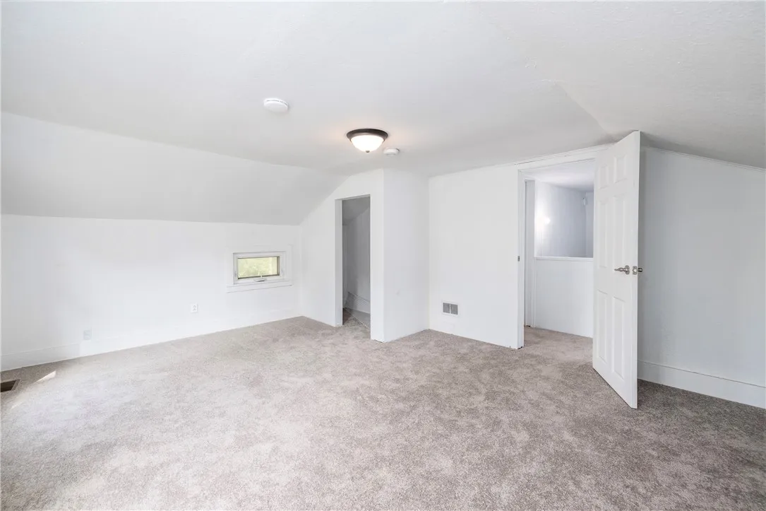 859 Clevenger Rd, Ontario, New York 14519, Ontario, New York 14519, 3 Bedrooms Bedrooms, 6 Rooms Rooms,2 BathroomsBathrooms,Residential Lease,For Rent,859 Clevenger Rd, Ontario, New York 14519,R1631916