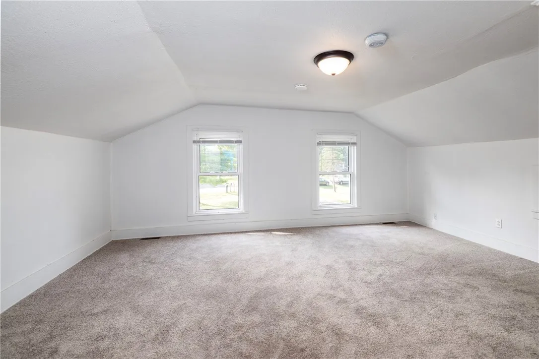 859 Clevenger Rd, Ontario, New York 14519, Ontario, New York 14519, 3 Bedrooms Bedrooms, 6 Rooms Rooms,2 BathroomsBathrooms,Residential Lease,For Rent,859 Clevenger Rd, Ontario, New York 14519,R1631916