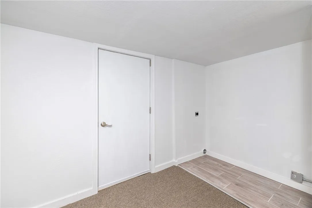 859 Clevenger Rd, Ontario, New York 14519, Ontario, New York 14519, 3 Bedrooms Bedrooms, 6 Rooms Rooms,2 BathroomsBathrooms,Residential Lease,For Rent,859 Clevenger Rd, Ontario, New York 14519,R1631916