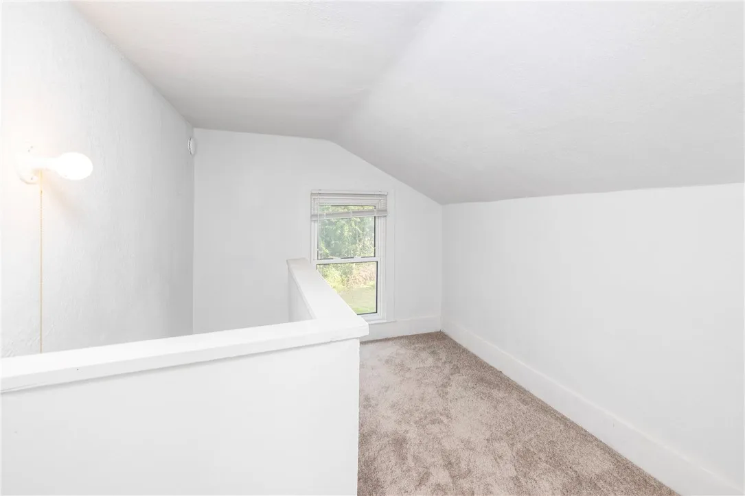 859 Clevenger Rd, Ontario, New York 14519, Ontario, New York 14519, 3 Bedrooms Bedrooms, 6 Rooms Rooms,2 BathroomsBathrooms,Residential Lease,For Rent,859 Clevenger Rd, Ontario, New York 14519,R1631916