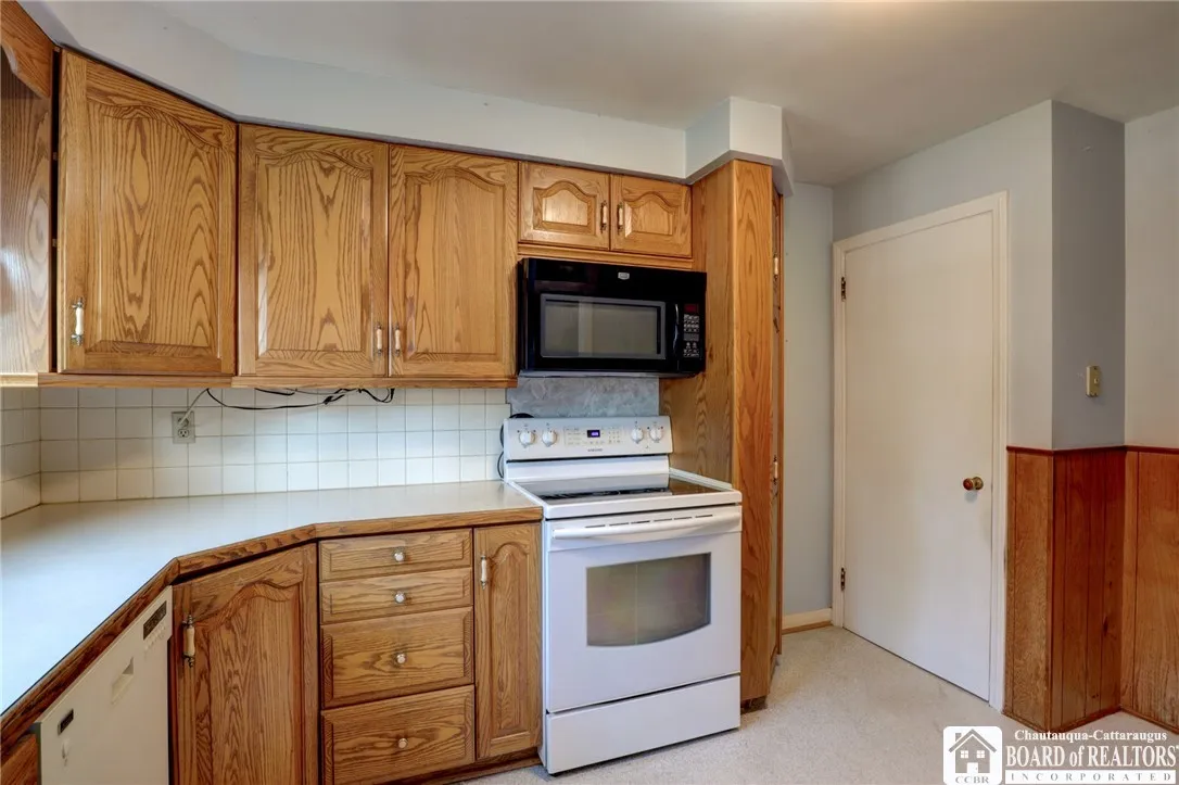 201 East James Street, Ellicott, New York 14733, Ellicott, New York 14733, 4 Bedrooms Bedrooms, 9 Rooms Rooms,1 BathroomBathrooms,Residential,Closed,201 East James Street, Ellicott, New York 14733,0,R1630493